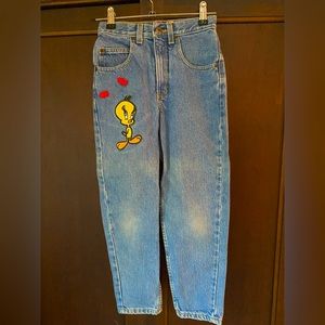 Little girls looney tunes tweety Bird 90s embroidered jeans